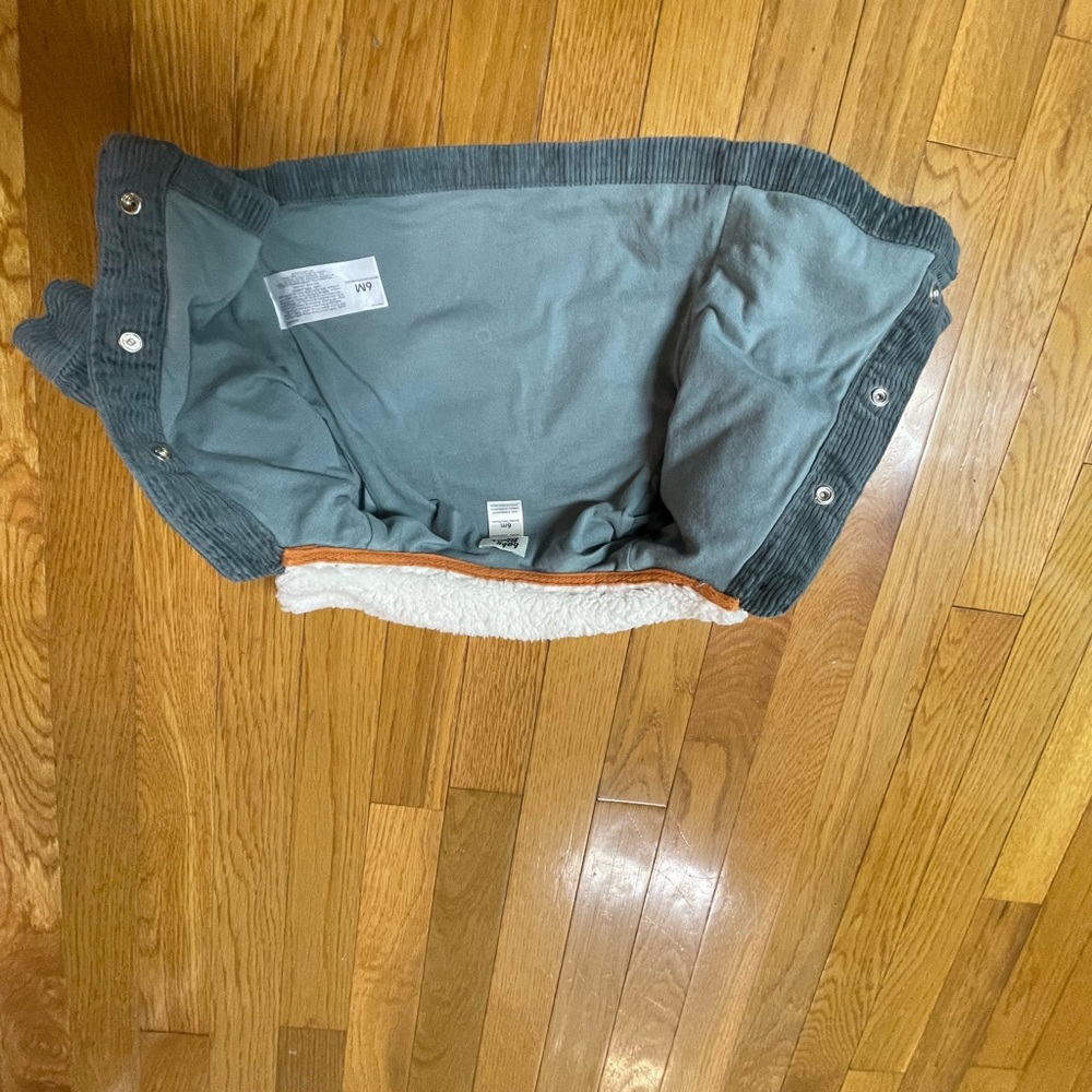 OshKosh B’Gosh baby Corduroy Jacket with White Sherpa Collar‎ 6 month - Picture 8 of 8